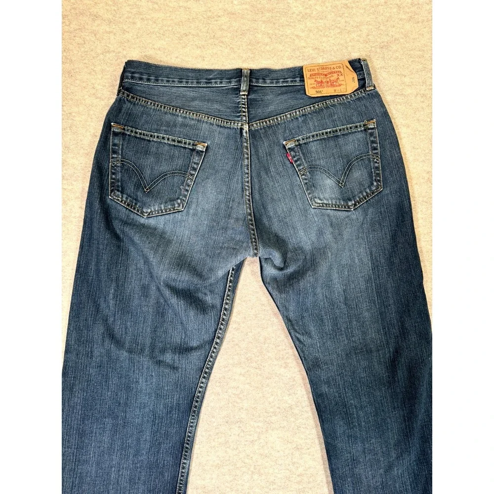 Levis‎ 501 Original Fit Straight Jeans Mens 36x32 Blue Denim Cotton Medium Wash